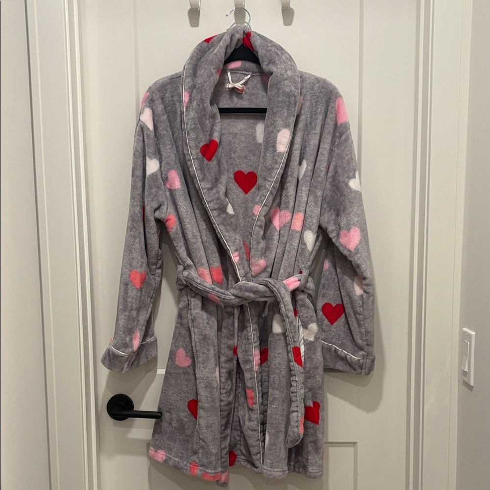 Kate Spade cozy robe with hearts in grey with pink, red and white hearts